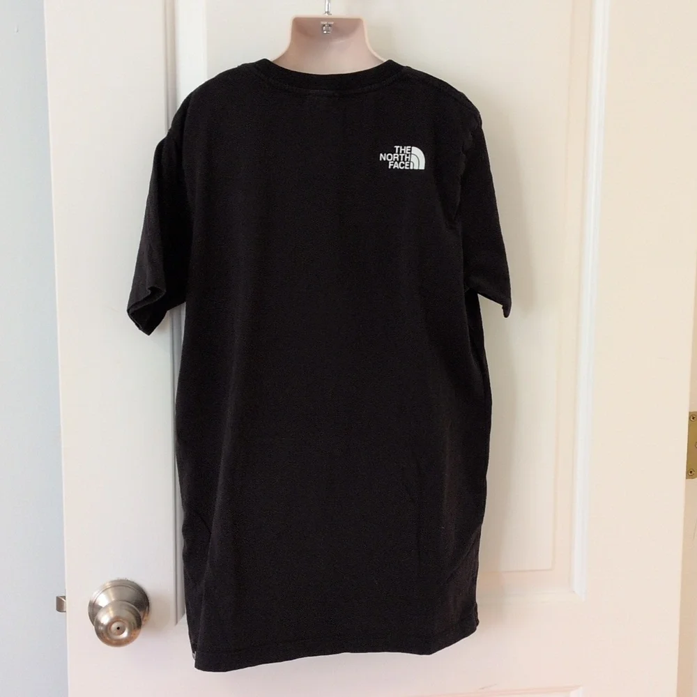 The North Face T-shirt - Picture 3 of 9